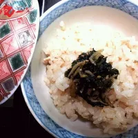 Snapdishの料理写真:ふきご飯とふきの葉の佃煮|あったんたんこぶさん