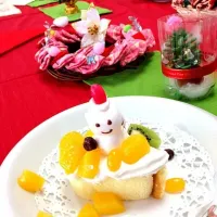 Snapdishの料理写真:お婆ちゃん作デコケーキ♡|ゆうきさん