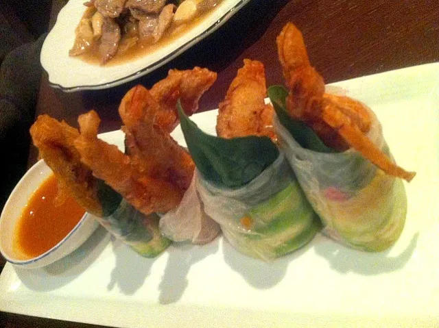 Soft shell crab tempura rice paper rolls|skyblueさん