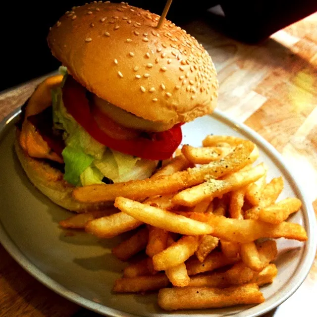 BBQ Burger & Fries|tzean chenさん