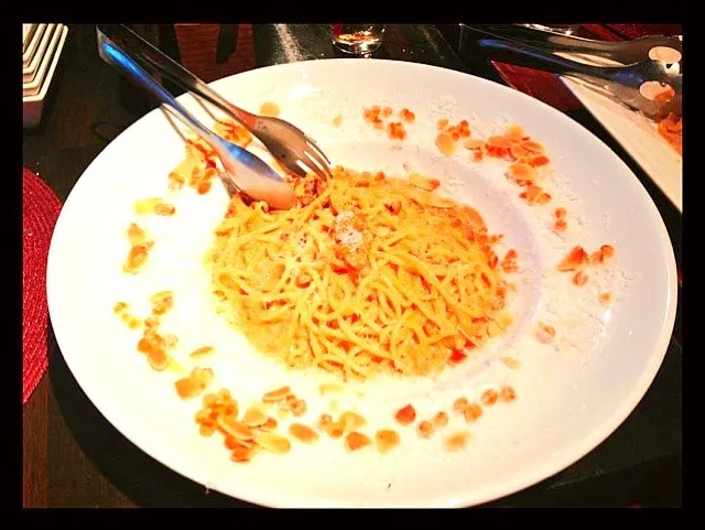 ウニとイクラのクリームパスタ🍝|Johnnyさん