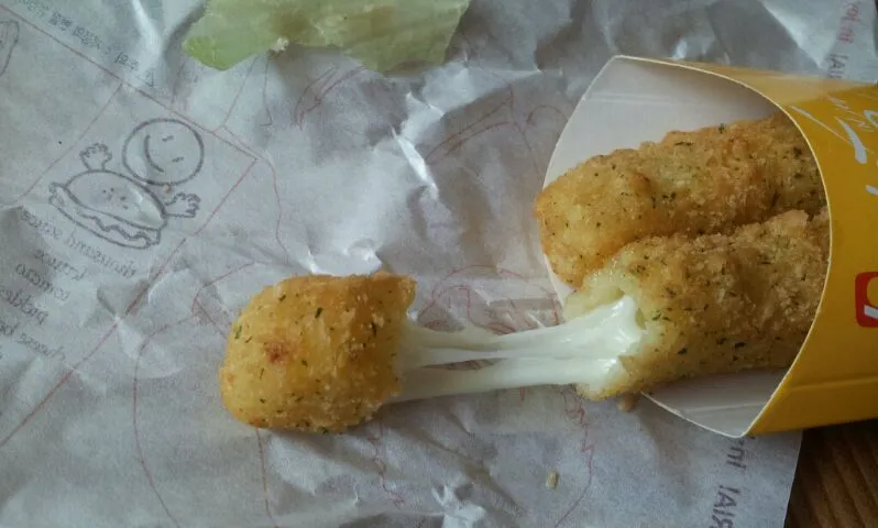 Cheese stick (from Lotteria. mu favorite :-)  )|kim.sさん