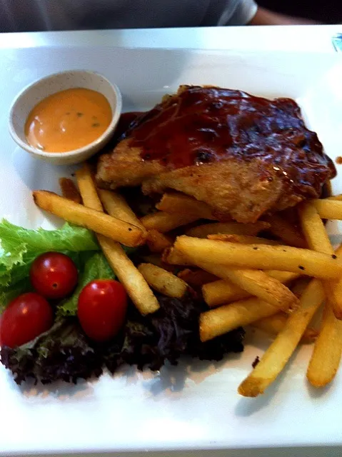 Chicken chop with BBQ sauce|laumeikuanさん