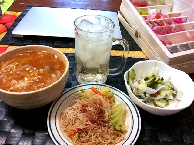 白菜のピリ辛旨煮、大根と胡瓜の酢の物、Pansit Bihon【フィリピン風焼きビーフン】|マニラ男さん