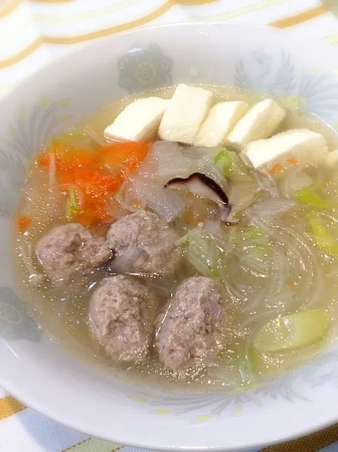 肉団子と春雨の中華風スープ|うっちーさん