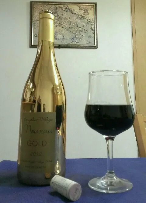 Beaujolais Villages Nouveau GOLD 2012 GILES DE LAMOIRE|ふぃるまめんとさん