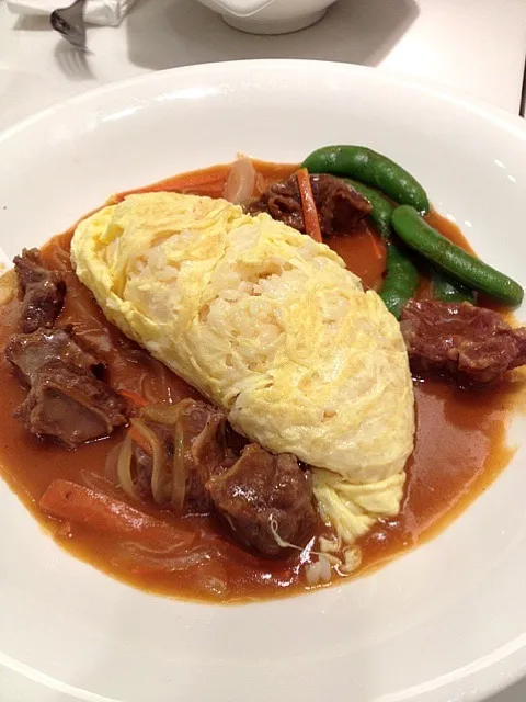 赤ワインソース牛肉煮込み オムライス|ドラさん