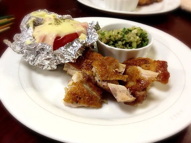 柚子胡椒のソースを鶏肉に付けて食べる☆トマトのホイル焼き|shioriさん