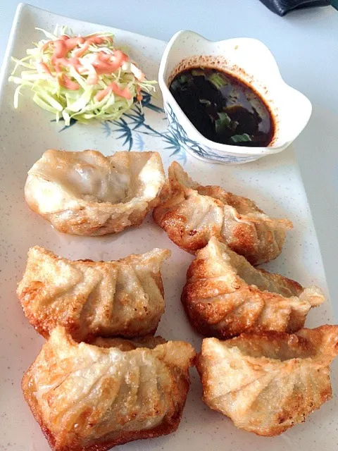 Snapdishの料理写真:Gyoza! Love japanese!|emprosoさん