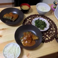 サバの味噌煮とほうれん草の胡麻和えとお味噌汁|まゆさん