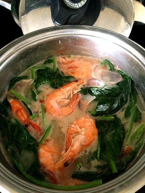 Soursoup shrimp with coconut|iLovetocook and try new foodsさん