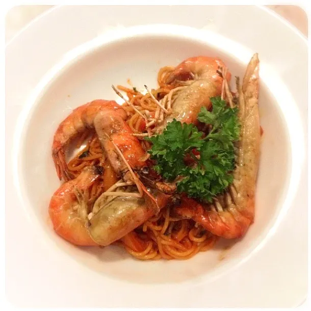 spaghetti with grilled prawn 🍤|@bangkokさん