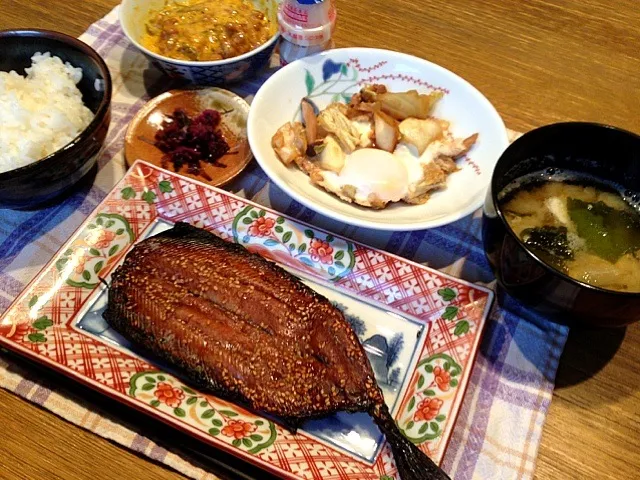 サンマみりん  味噌汁  キャベツの玉子落とし  納豆  ヤクルト|高田恵子さん