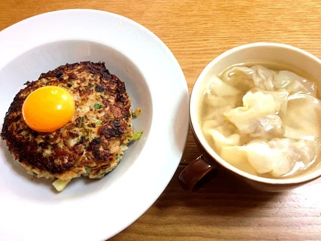 残った餃子の餡で作ったつくね、ワンタンスープ|まいにょん♡さん