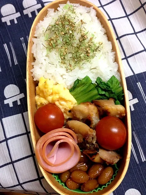 Snapdishの料理写真:鶏の塩麹焼き弁当|mihaさん