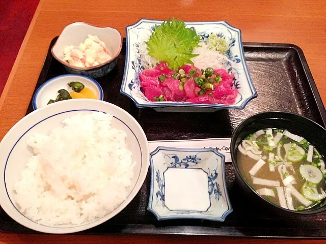 築地場外市場・マックモアのなかおち定食|TonyYamadaさん