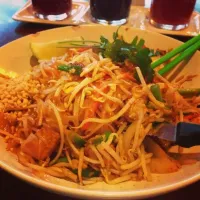 vietnamese style tofu pad thai - sooo good!|Gaby Cさん