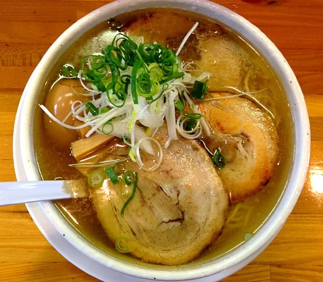 Snapdishの料理写真:特製塩ラーメン|ichineiさん