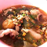 Snapdishの料理写真:ก๋วยเตี๋ยวต้มยำมะนาวมาเก๊า ลาดพร้าวซ.1