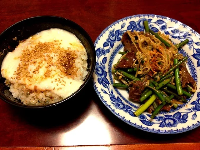 肉炒めと、トロロご飯|愛さん