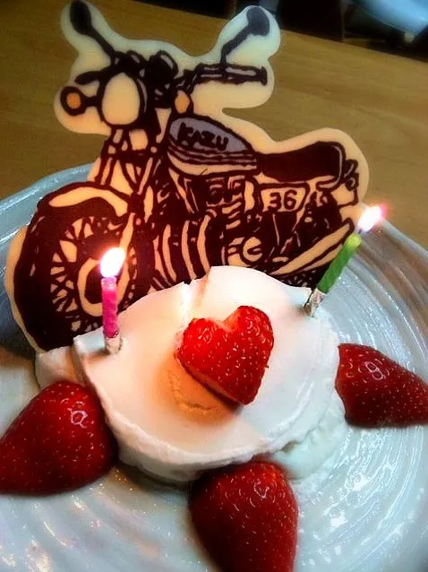 誕生日ケーキ♡|たまさん