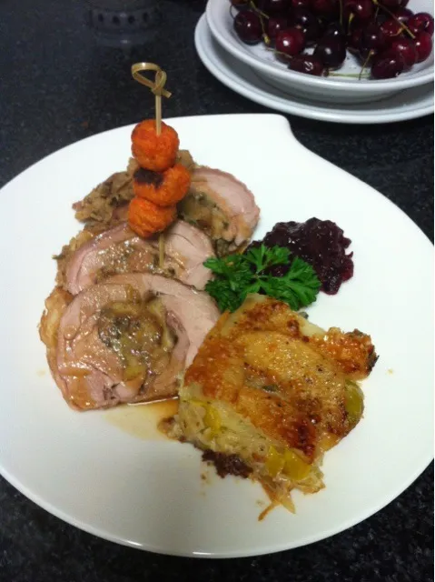 Turkey Thighs Stuffed with Sausage, Porcini & Artichoke Hearts .... Potato, Leek and Fennel Gratin|Christine pavelkaさん