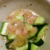 cucumber and Italian vinaigrette|Taylor salyersさん