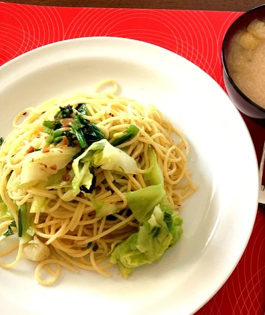 アンチョビとほうれん草とキャベツのパスタ|skegloriaさん