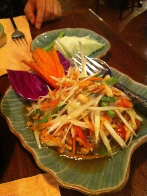 Green papaya salad "somtum"|nam_dreamさん