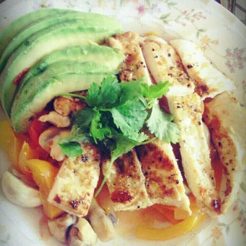 chicken fajitas with avocado|scrumptuouslifeさん