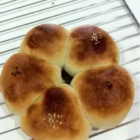 Snapdishの料理写真:Butter buns|zeitwolerさん