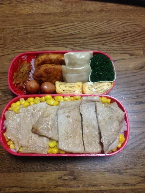 Snapdishの料理写真:生姜焼き弁当|꒰ •ॢ  ̫ -ॢ๑꒱✩ヨロシクぅさん