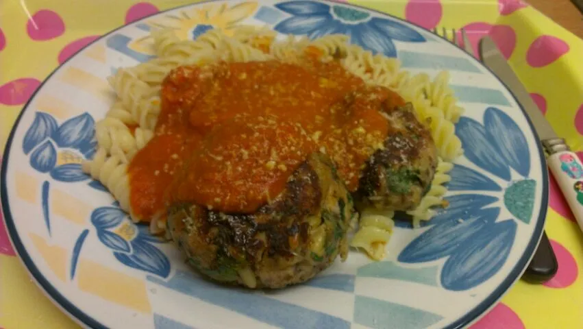 tuna meatballs with tomato sauce|Dean Haylettさん