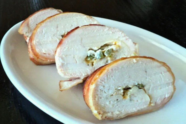 Bacon-Wrapped Jalapeño Popper-Stuffed Chicken|Holly Doranさん