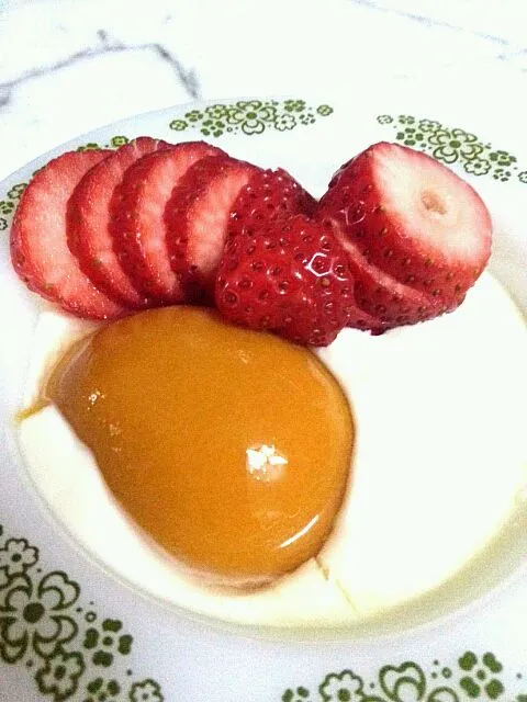 I'm obsessed wit peaches & STRAWBERRIES|cindy poeさん