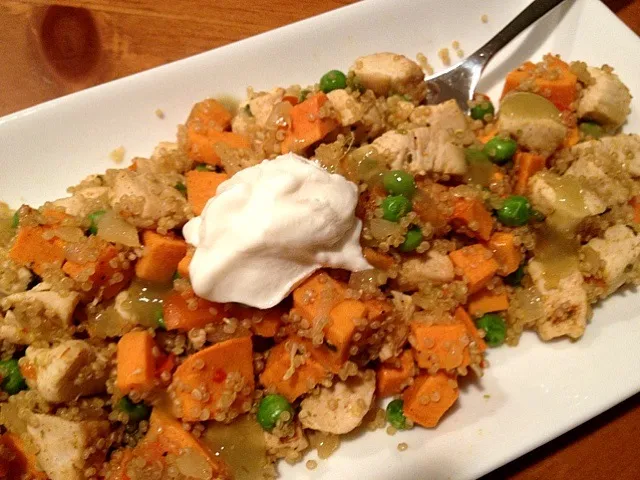 Chicken, sweet potato, quinoa stir fry|lori stewartさん