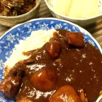 Snapdishの料理写真:カツカレー、とりレバー煮、沢庵