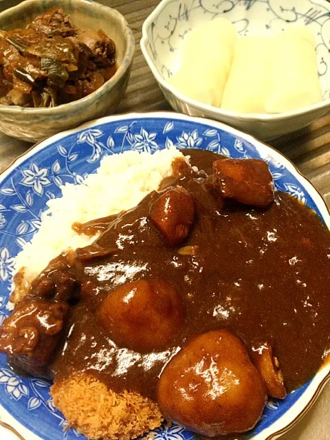 カツカレー、とりレバー煮、沢庵|みどりさん