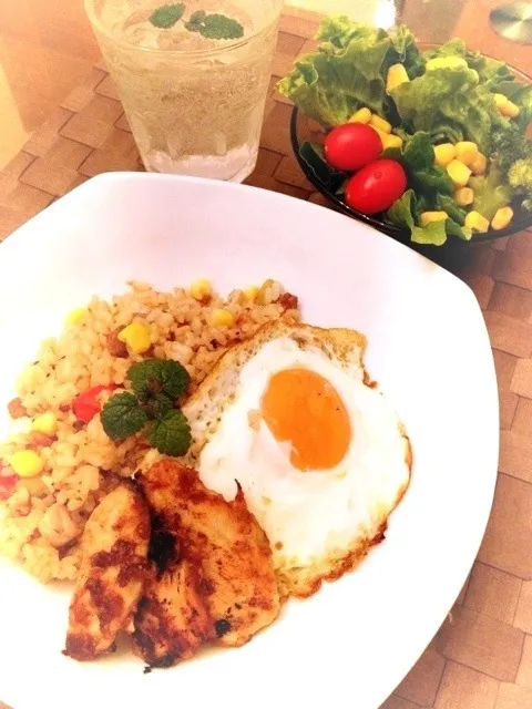 【今日の晩ごはん】ナシゴレン＆サテー（nasi goreng with chicken satay）|ペンギンさん