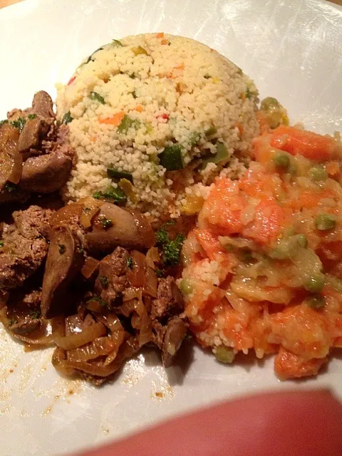 Chicken liver, couscous, veg|Generaalさん