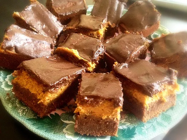 Pumpkin brownies|Julie Ann Sandersさん