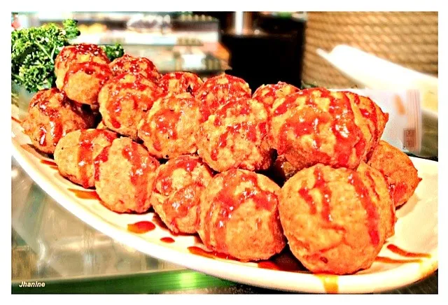 Salmon Balls with Hot Sauce|Jhanineさん