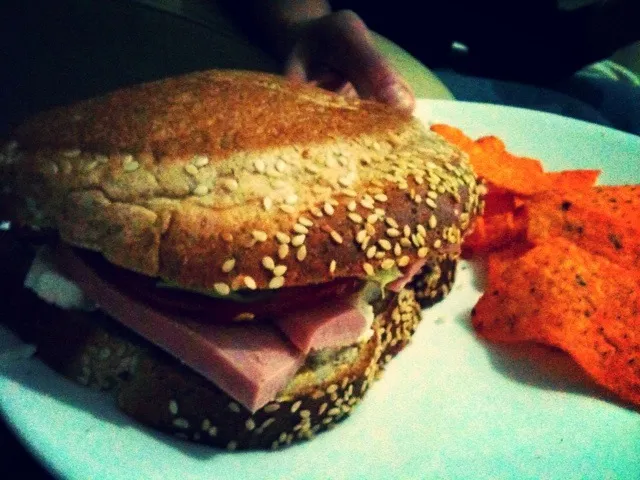 Dely Doritos Zandwich!!|Alejandroさん