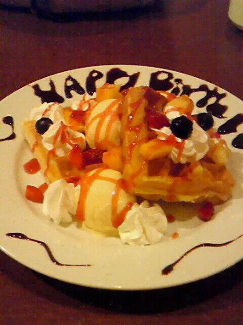 birthdayワッフル|長尾　涼加さん