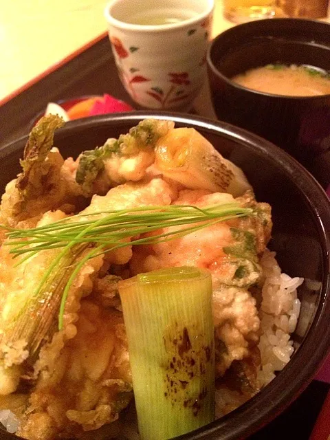 鱈の白子と春待ち野菜の天丼|ダンディ☆和田さん