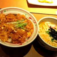 Snapdishの料理写真:親子丼＆うどん|伊藤綾美さん