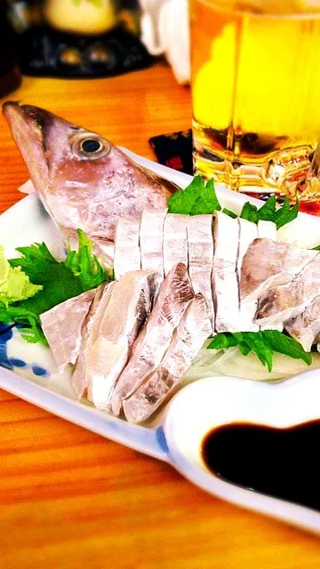 Snapdishの料理写真:太刀魚の刺身|寺尾真次さん