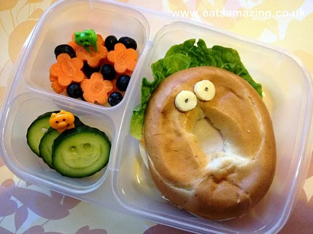 This bagel doesn't want to be eaten!|Grace Hallさん