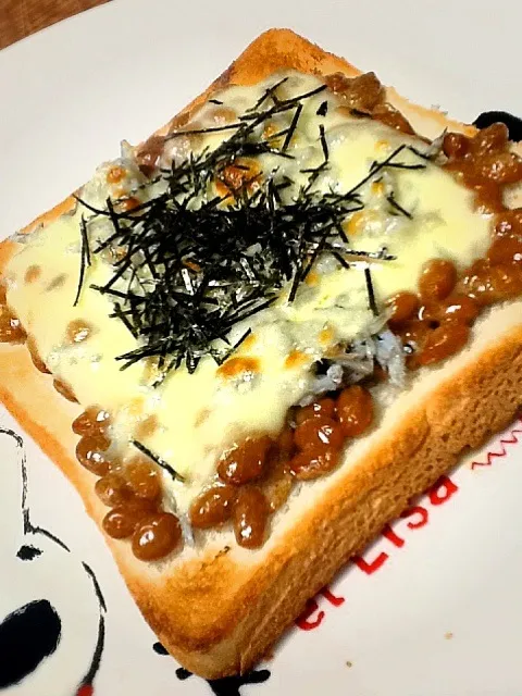 納豆しらすチーズトースト|ナナミさん