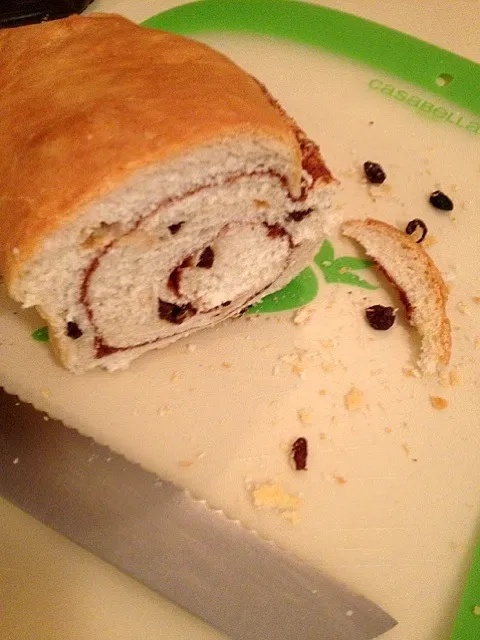 Cinnamon raisin bread|casey meinerdingさん